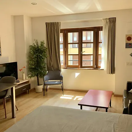 Marques De Teverga , Centro オビエド