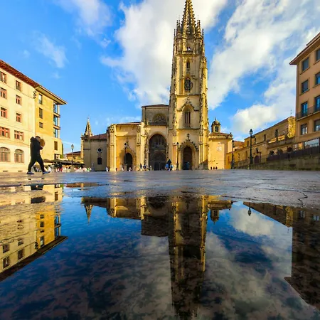 Plaza América , Centro