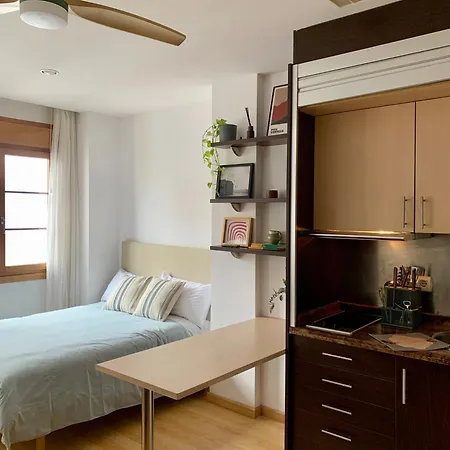 Marques De Teverga , Centro アパート *