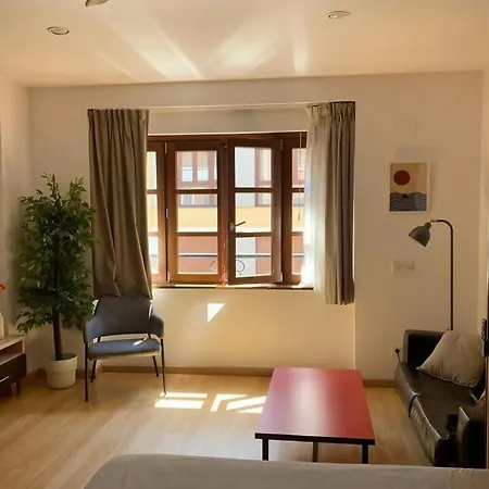 Marques De Teverga , Centro オビエド