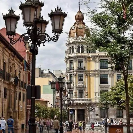 Marques De Teverga , Centro *